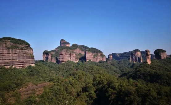 核心景点怎么玩？我按区域捋一下韶关面积不小，景点之间隔得远，公共交通又没那么方便。如果不想把时间全耗在路上，建议按区域来安排行程