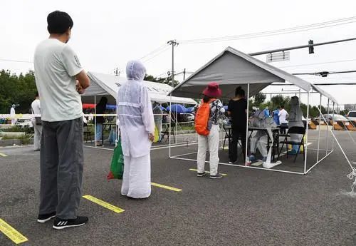 唠唠今天石家庄疫情那点事儿,菜市场、核酸、还有逐渐热闹的街道 唠唠今天石家庄疫情那点事儿,菜市场、核酸、还有逐渐热闹的街道